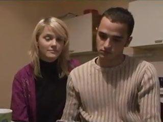 Dralles Luder treibt es mit zwei Kerlen