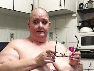 Dicke Hure mit rieseigen fleischlappen hat Sex