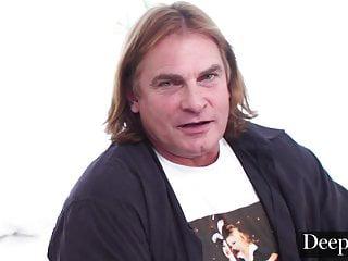 Vicki und kalina Ryu beim blasen