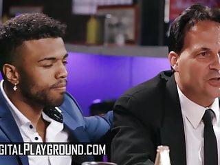 Babes Gina Valentina und Jade Baker lecken sich