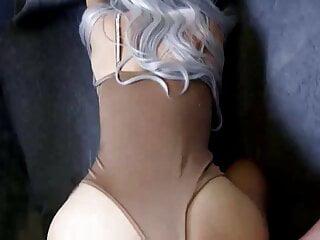 Junge Brünette Andre Shakti in der hündchenstellung gefickt