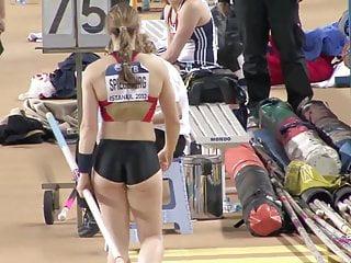 Deutsche Krankenschwester lutscht den Schwanz ihres Patienten