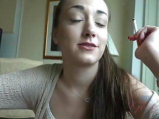 Schwarzes Babe Victoria rä von der seite gefickt