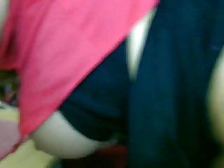 Sie kriegt viel Sperma ins Gesicht