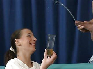 Anja lässt sich von der Strasse aufreissen
