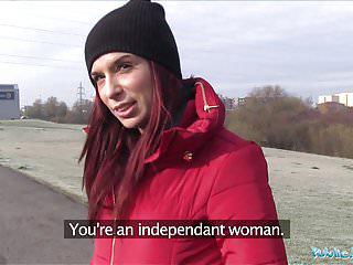 Fake Taxi - die geile Jessica wird für Geld im Auto gefickt - Public Sex im Auto