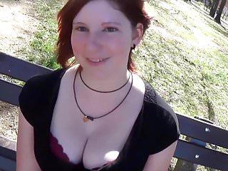 Sexy deutsche Frau wird in den Arsch gefickt