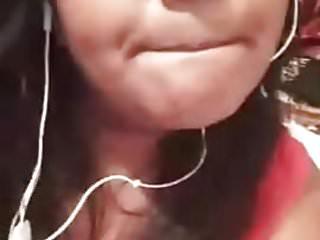 Sexy Girl hat es faustdick hinter den ohren