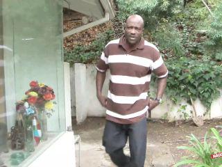 Glückspilz spritzt der neuen Schlampe auf die Brille