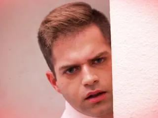 Schwester liebt es ihren Freund zu befriedigen