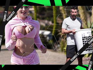 Geile Latina wird in den Arsch gefickt