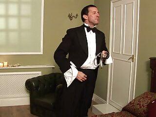 Blondine in Strümpfen bläst und fickt den Kameramann