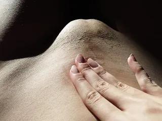 Frühstück mit feuchter Muschi - Mädels wachen Aufwachen sich an und in der Küche