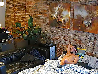 Meine Stiefmutter wichst mir den Schwanz während der Hausaufgaben arbeiten